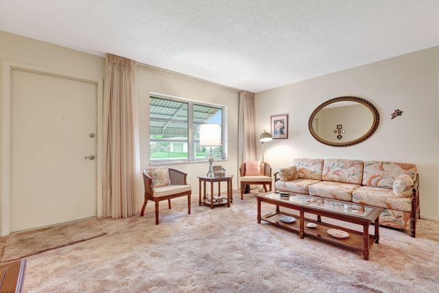 4741 NW 13th Avenue, Deerfield Beach, FL 33064