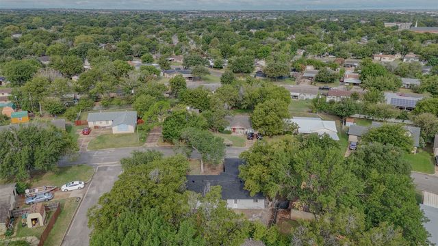 217 Palomino Drive, Saginaw, TX 76179