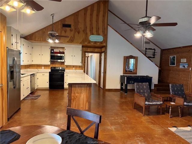 3275 Lcr 750, Thornton, TX 76687