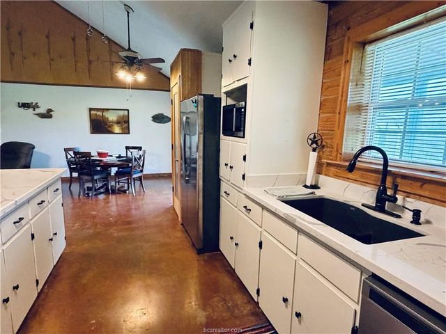 3275 Lcr 750, Thornton, TX 76687
