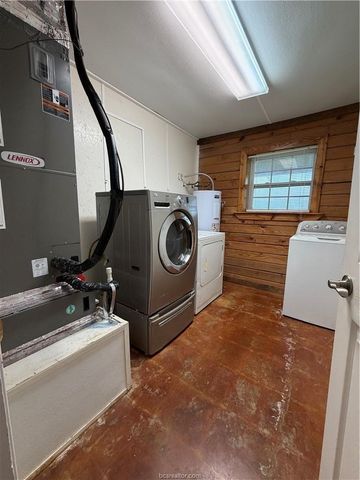 3275 Lcr 750, Thornton, TX 76687