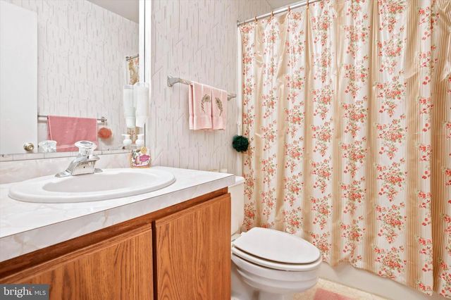 6 STEWER LN, Perkasie, PA 18944