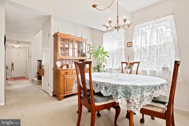 6 STEWER LN, Perkasie, PA 18944