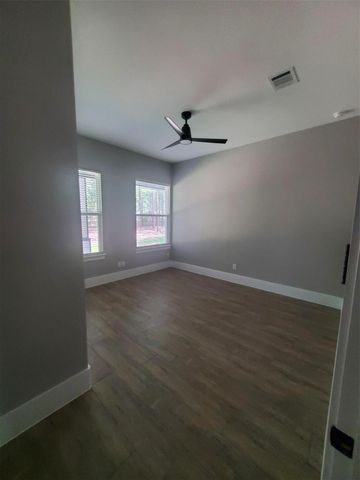 24647 Oak Creek Rd Road, Hockley, TX 77447