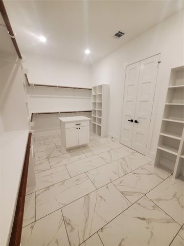 24647 Oak Creek Rd Road, Hockley, TX 77447