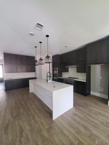 24647 Oak Creek Rd Road, Hockley, TX 77447