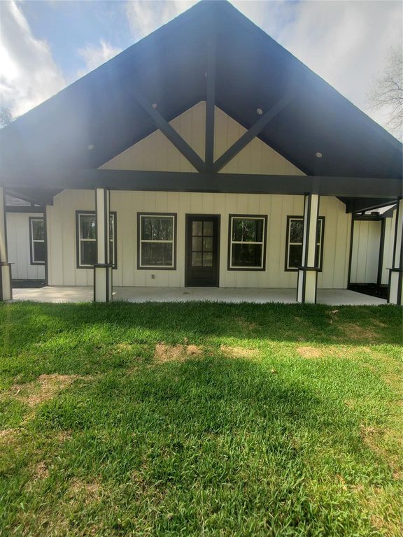 24647 Oak Creek Rd Road, Hockley, TX 77447