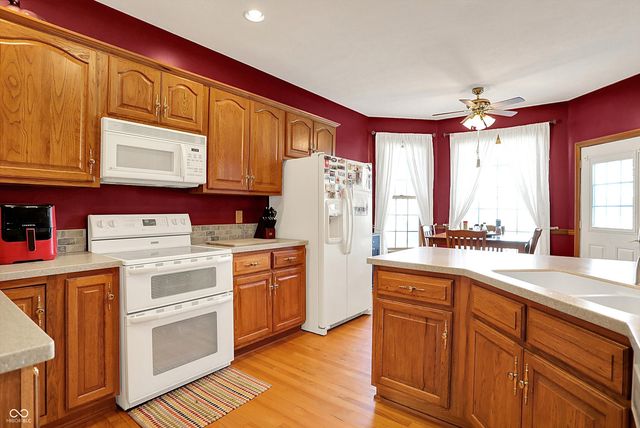 2341 Somerset Circle, Franklin, IN 46131