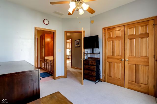 2341 Somerset Circle, Franklin, IN 46131