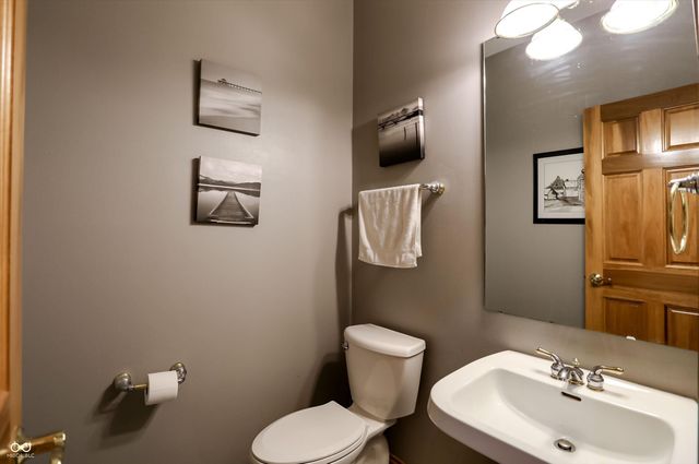 2341 Somerset Circle, Franklin, IN 46131