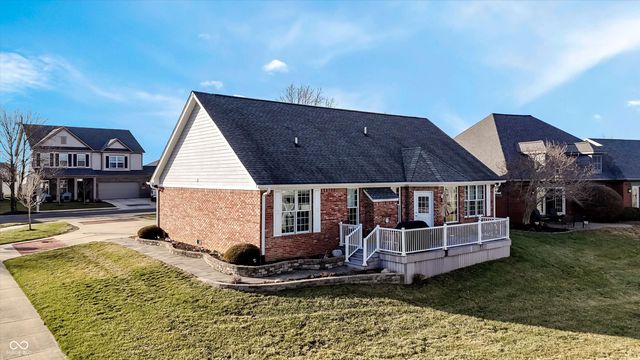 2341 Somerset Circle, Franklin, IN 46131
