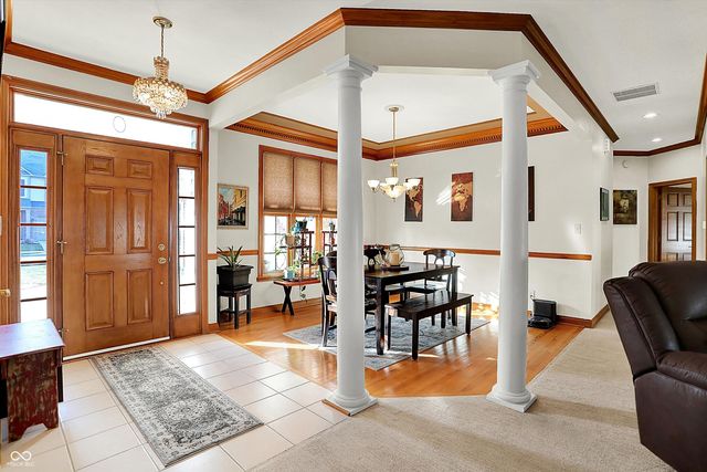 2341 Somerset Circle, Franklin, IN 46131