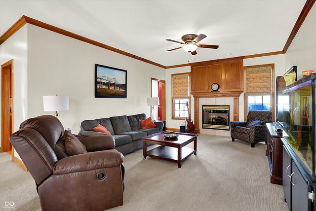 2341 Somerset Circle, Franklin, IN 46131