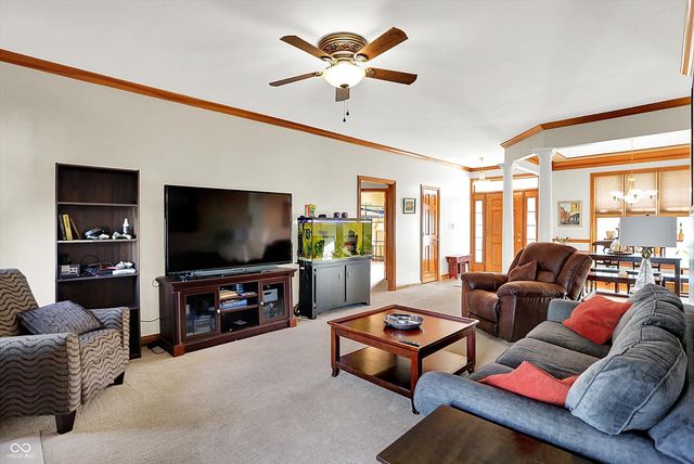 2341 Somerset Circle, Franklin, IN 46131