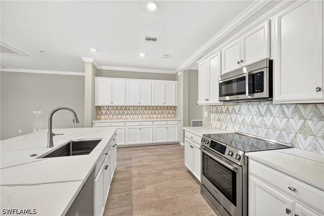 16279 Bonita Landing Circle, Bonita Springs, FL 34135