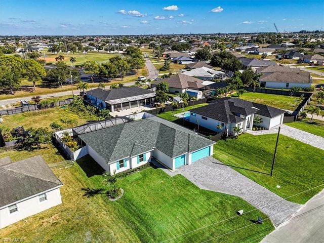 1733 NW 9th TER, Cape Coral, FL 33993