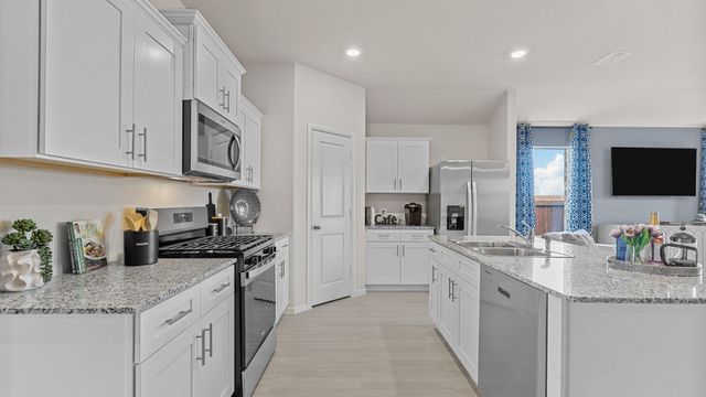 1757 LEEVON Lane, Fort Worth, TX 76140