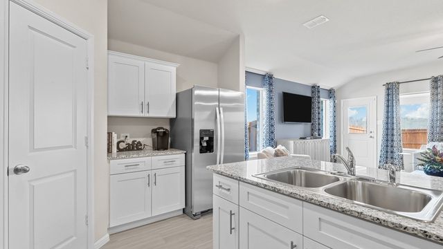 1757 LEEVON Lane, Fort Worth, TX 76140