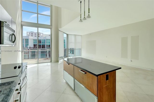 3131 NE 188th St 1-1205, Aventura, FL 33180