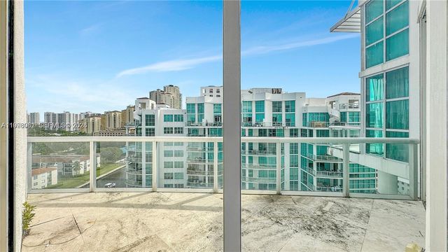 3131 NE 188th St 1-1205, Aventura, FL 33180
