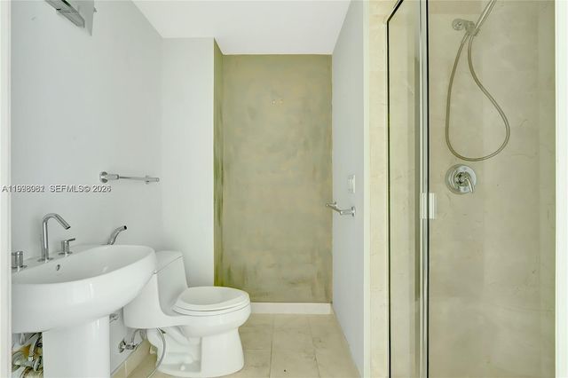 3131 NE 188th St 1-1205, Aventura, FL 33180