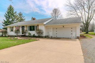 5162 Woodside Drive, Geneva, OH 44041