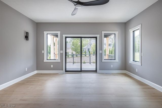245 Somerset Drive, Hinckley, OH 44233
