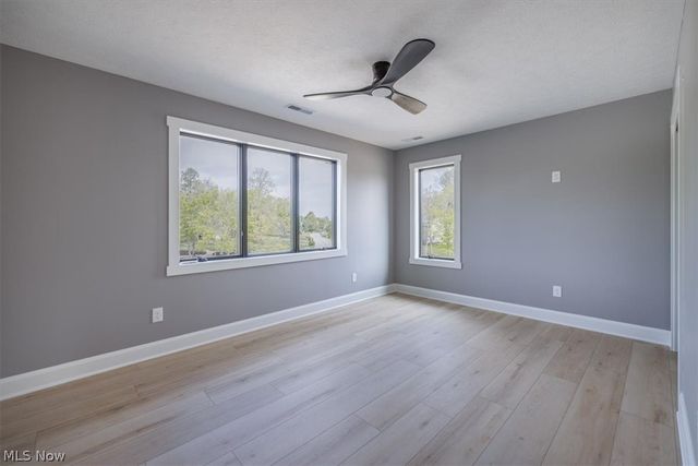 245 Somerset Drive, Hinckley, OH 44233
