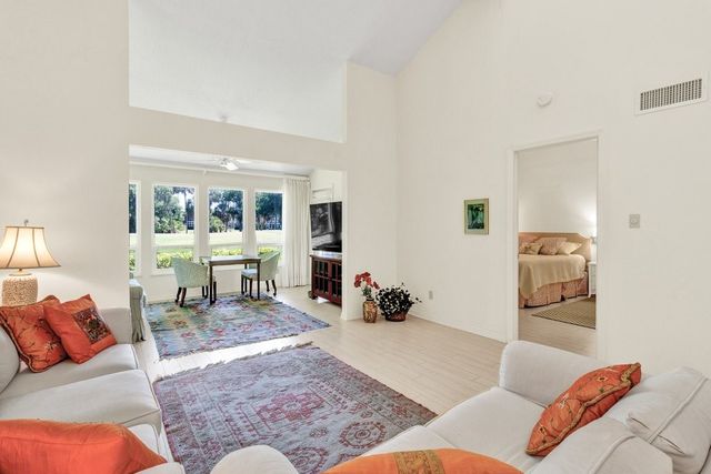 230 Vista Court 230, Vero Beach, FL 32962