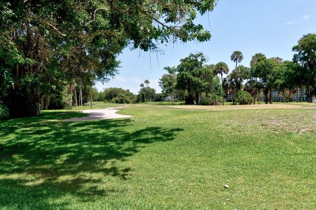 230 Vista Court 230, Vero Beach, FL 32962