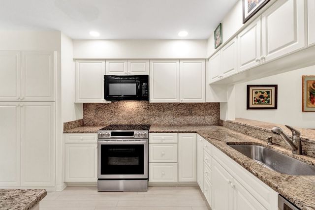 230 Vista Court 230, Vero Beach, FL 32962