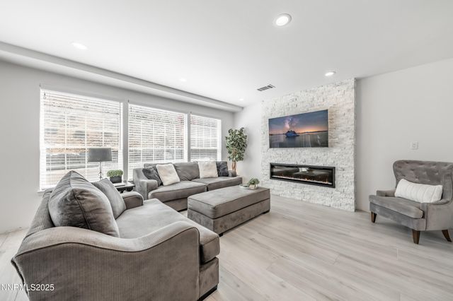 3065 Wingfield Hills Road, Sparks, NV 89436