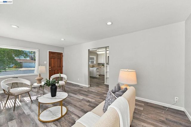 5946 Cinnabar Ct, Newark, CA 94560