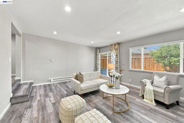 5946 Cinnabar Ct, Newark, CA 94560