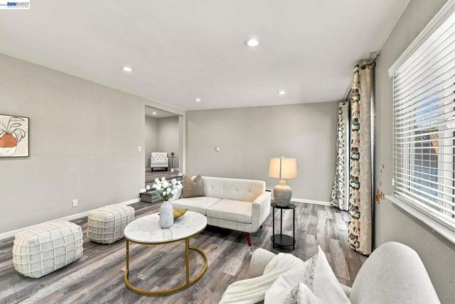 5946 Cinnabar Ct, Newark, CA 94560