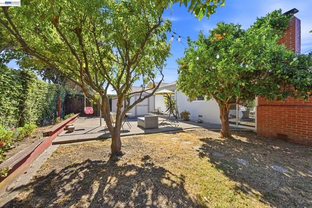 5946 Cinnabar Ct, Newark, CA 94560