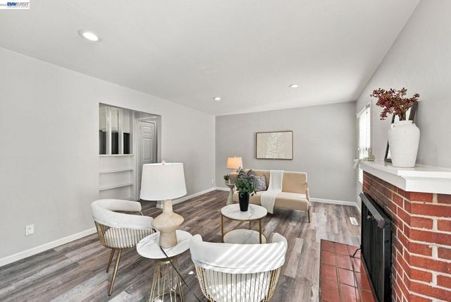 5946 Cinnabar Ct, Newark, CA 94560