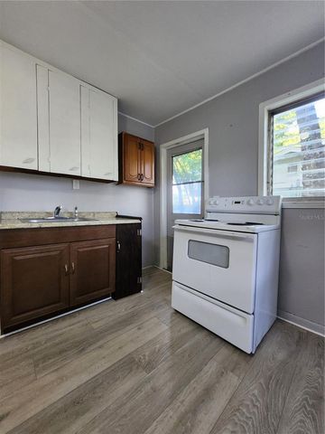 302 E 121ST AVENUE, Tampa, FL 33612