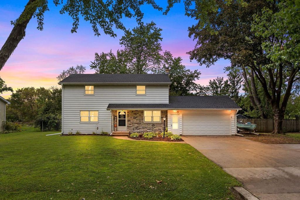 113 CUMINGS LANE, Neenah, WI 54956