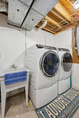 1250 76th Avenue S, Fargo, ND 58104