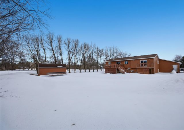 1250 76th Avenue S, Fargo, ND 58104