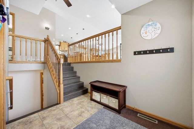 1250 76th Avenue S, Fargo, ND 58104