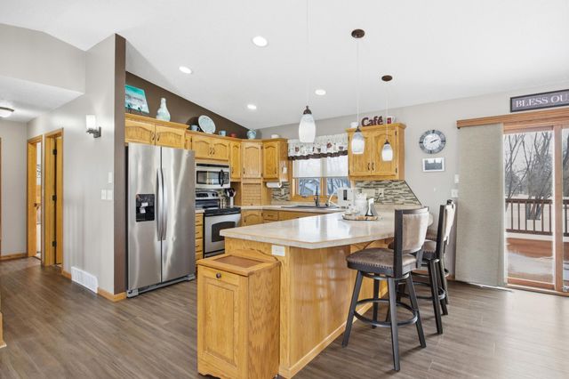 1250 76th Avenue S, Fargo, ND 58104