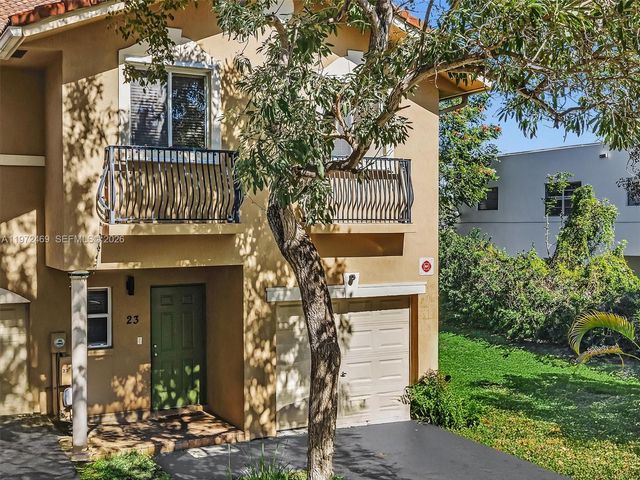 23 SE 3rd Ave, Hallandale Beach, FL 33009