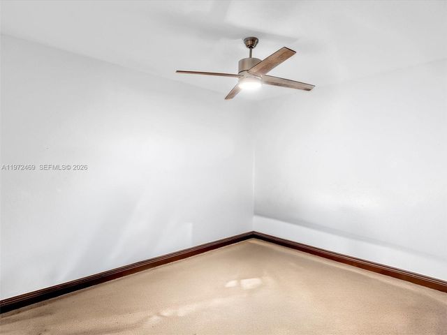 23 SE 3rd Ave, Hallandale Beach, FL 33009