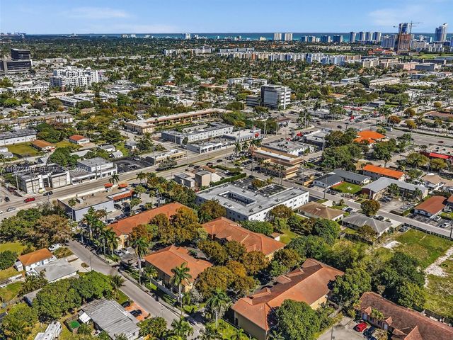 23 SE 3rd Ave, Hallandale Beach, FL 33009