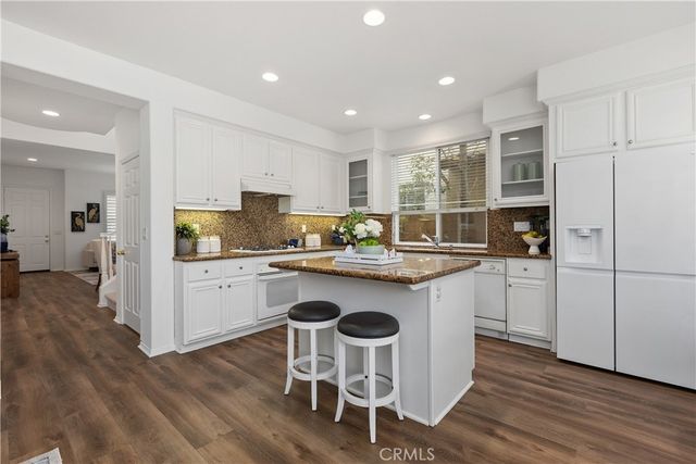 21 Bel Spring, Irvine, CA 92602