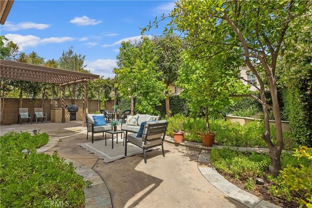 21 Bel Spring, Irvine, CA 92602