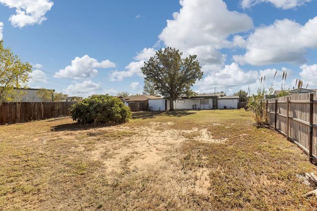 3010 W Ohio Ave, Midland, TX 79701