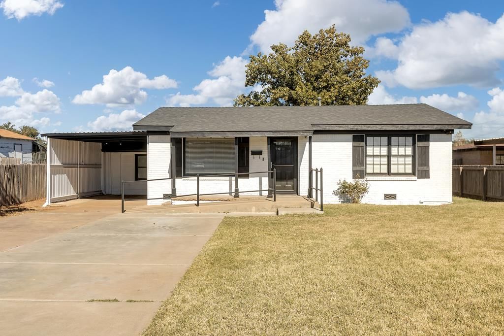 3010 W Ohio Ave, Midland, TX 79701